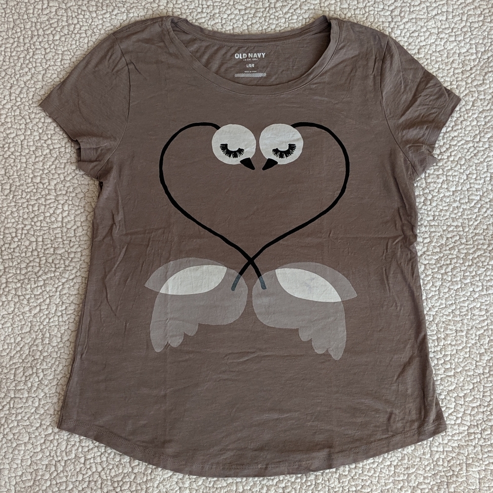 Old Navy graphic tee (size L)